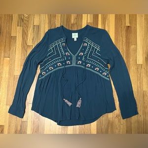 Knox Rose Woman Boho Style Top. Long Sleeve. Gray. Size Large